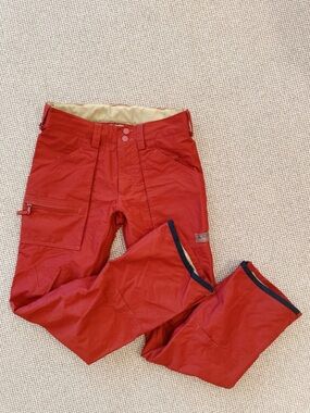 Burton Dhaka Women’s Snowboard Ski Pants Red XS Waterproof Cargo Snow Pants $259